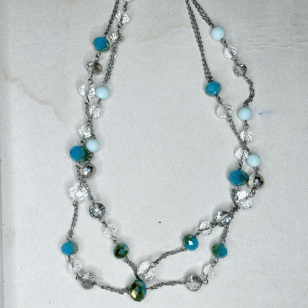 4062. Crystal Mint and Blue and Silver Beaded Necklace